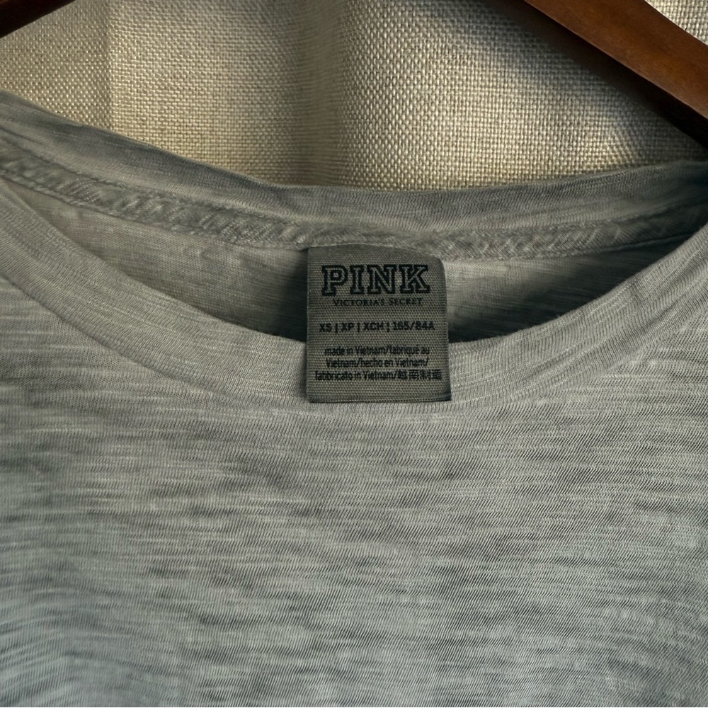 Victoria's Secret PINK Short Sleeve Slub Pocket Tee in Light Gray Size XS - Picture 2 of 6